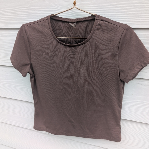 Love Charm Top Cropped Espresso Brown Size L Round Neckline Fitted - Picture 1 of 3